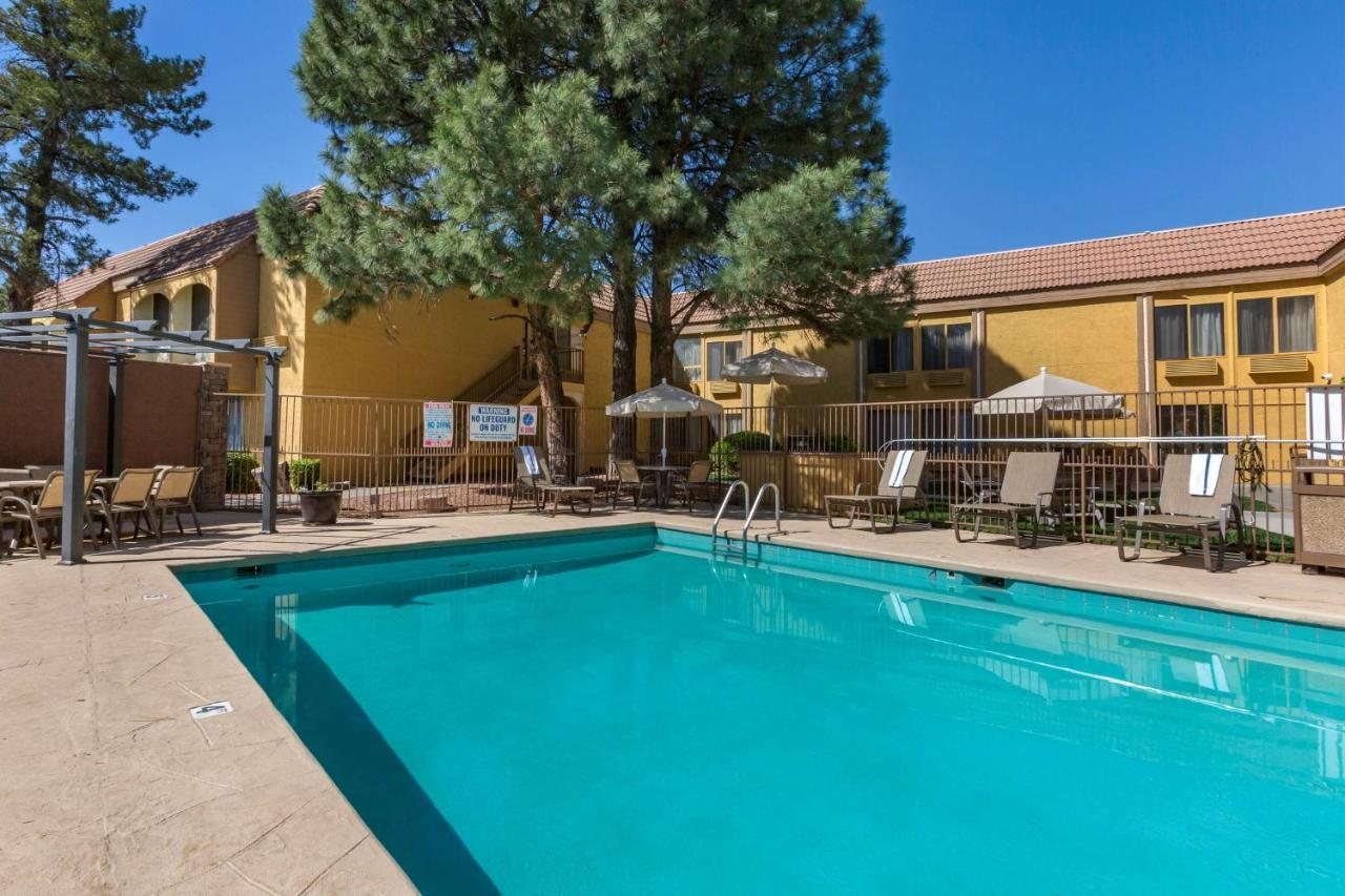 Best Western Airport Albuquerque InnSuites Hotel&Suites Exterior foto